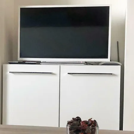 Seafront Apartment *